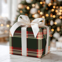 Traditional Tartan Gift Wrap, Christmas Plaid Wrapping Paper, Green and Red Holiday Wrapping Paper, Classic Festive Wrapping Paper Roll
